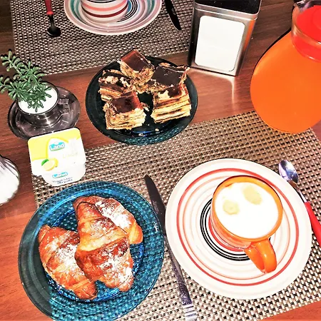 Hollywood Vendégház 4*